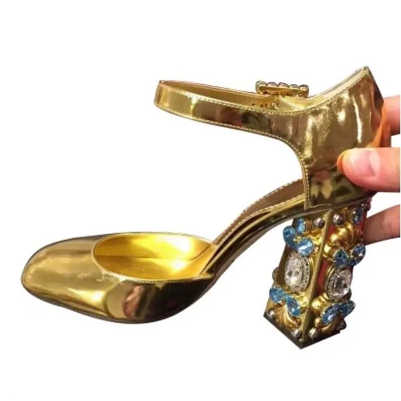 

New Fashion Rhinestone Chunky High Heels Sandals Women Jeweled Pointed Toe Cover Heel Pumps Woman Catwalk Party Dress Shoes