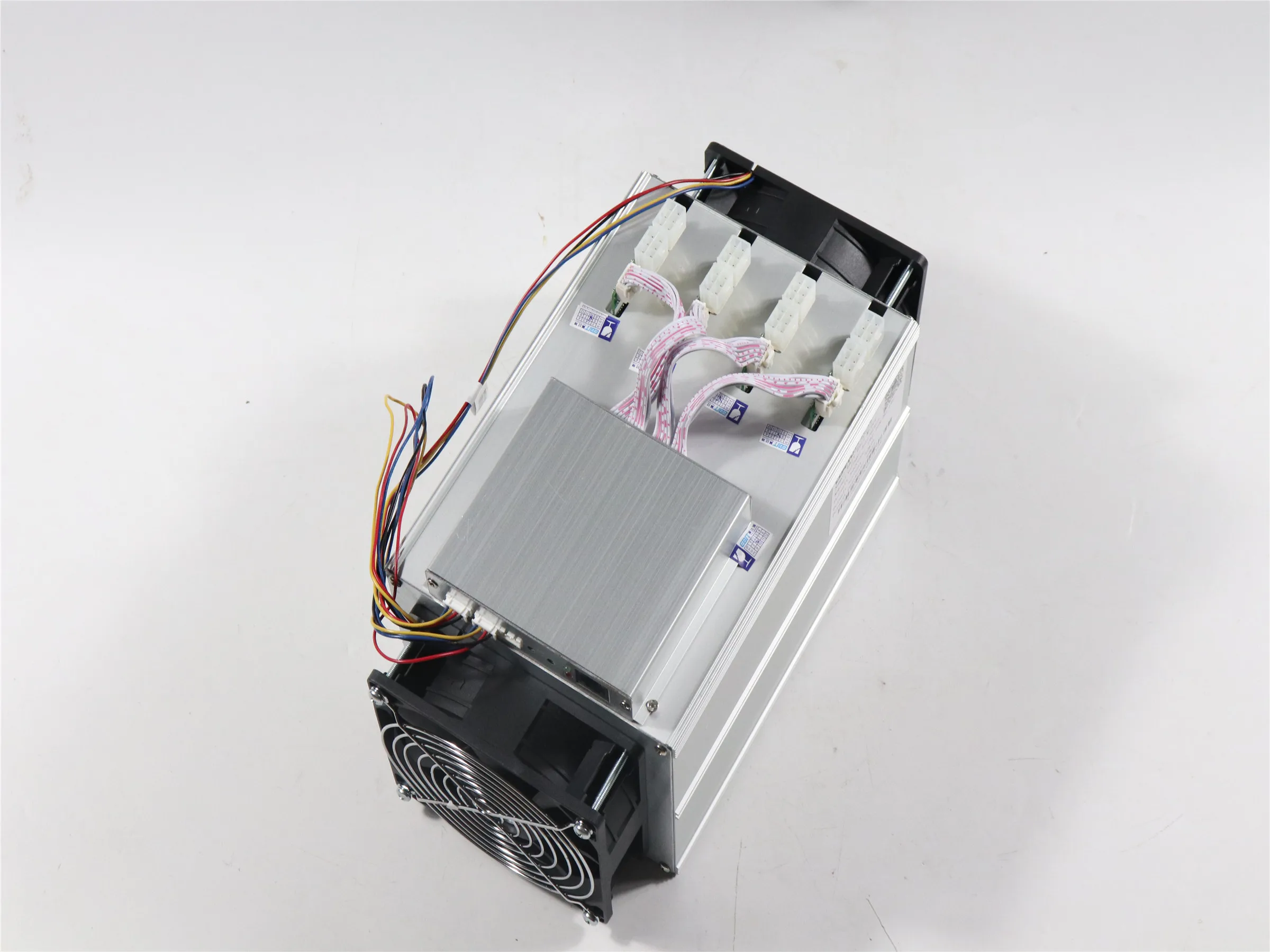 Б/у Ebit E9i 13 5 T Биткойн BTC BCH Майнер экономичный чем Antminer S9 S9j 13T 14T T9 + S11 S15 Z9 Z11 WhatsMiner