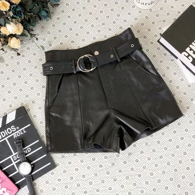 

2019 New Fashion Genuine Sheep Leather Shorts Y39