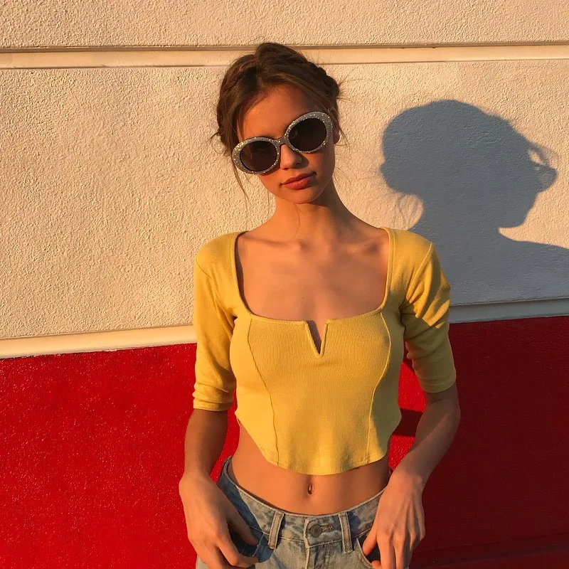 

Solid Square Collar Cotton Crop Top Women Summer High Street Stretch T-shirts Ladies Streetwear Vintage Top Tee Shirt cwt0184-5