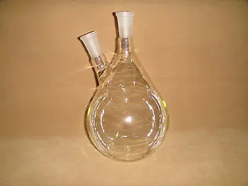 

2neck 2L distillation flask(used on essential oil steam distillation apparatus)