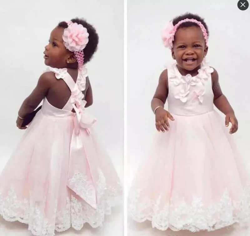 

2019 New Long Baby Birthday Party Gowns with Appliques Big Bow Criss-Cross Holy First Communion Dress Customized Pageant Gowns