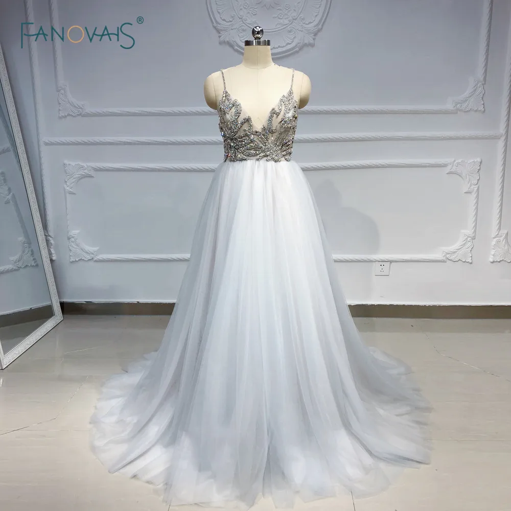 

Luxury Evening Dresses 2019 V-Neck Dubai Formal Evening Gown Tulle Shiny Beaded Party Gown Vestido de Fiesta NE19