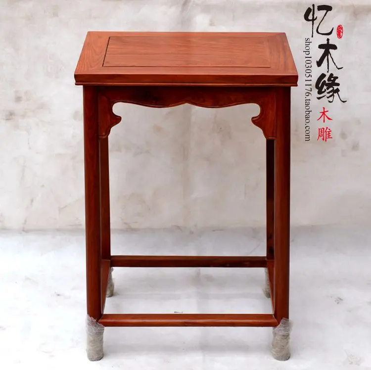 Рисунок 3 - Мебель из красного дерева