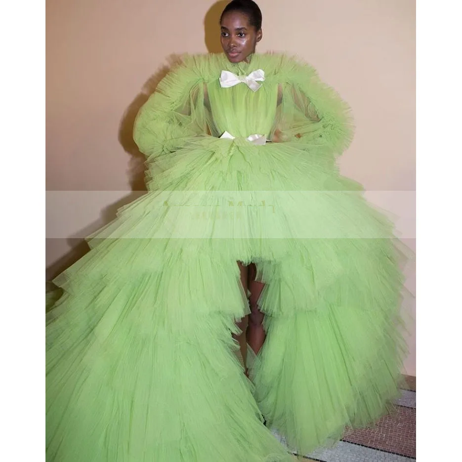 

2019 Vestido Longo Green Fashion Evening Dresses Bow Sleeves Robe De Soiree Evening Gowns Tiered Luxury Sweep Train abiye
