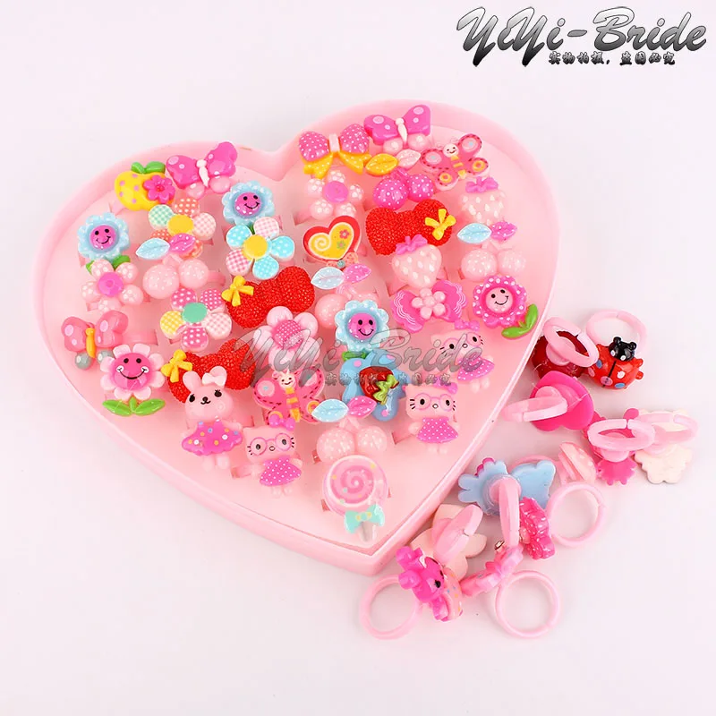

Wholesale Lots Jewelry 2016 New Arrival 36pcs Lovely Random Mix Plastic Cartoon Girls Princess Children/Kids Rings Free Shipping