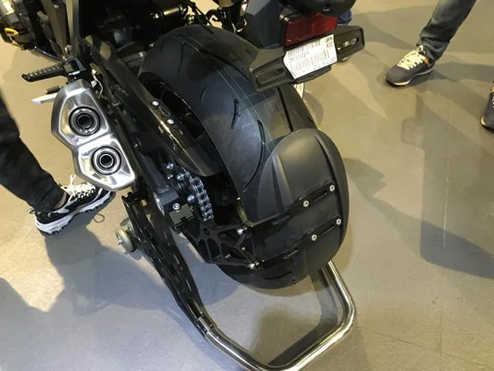 Kawasaki-Z1000-ZR1000-fender-5