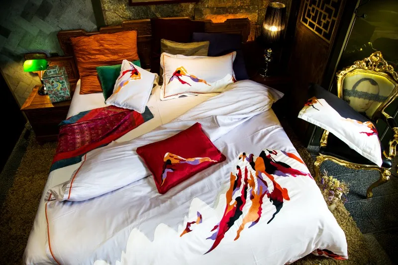 

Mt Fuji Japan Embroidery bedding set 2017 New bed set super king bed linen set Luxury flat sheet 4pcs/set duvet cover bedclothes