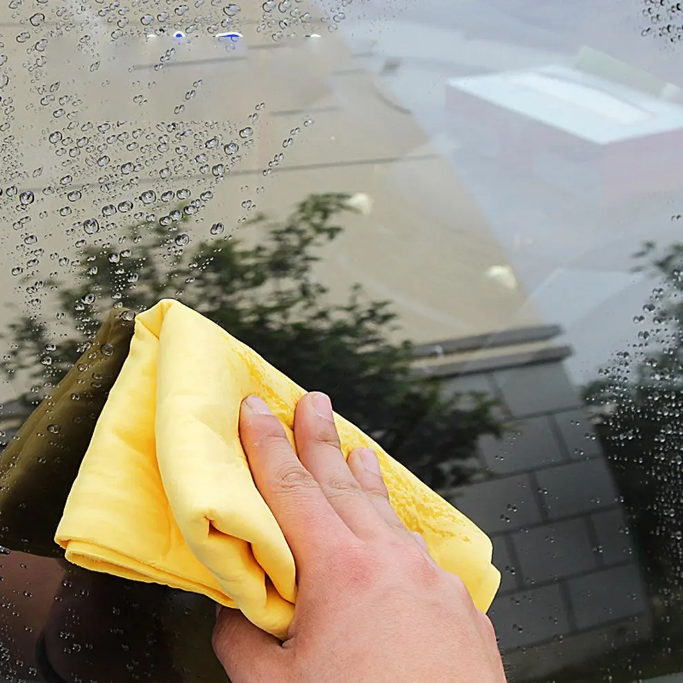 Впитывающее полотенце из замши для мытья автомобиля