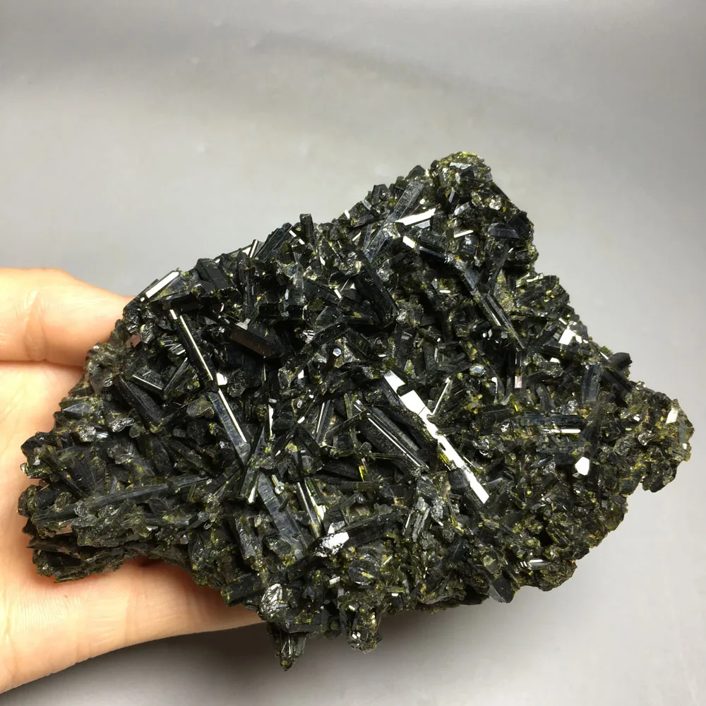 

462g Natural crystal mineral rough cluster Green tourmaline cluster specimens