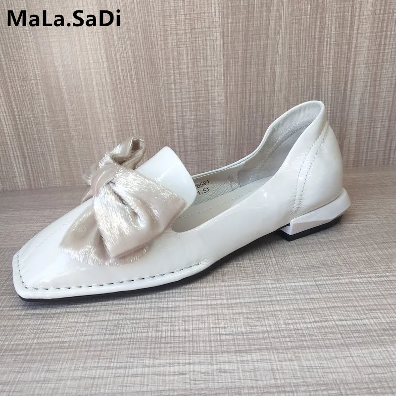 

Hot Sale New Fashion High Quality Black White Japaned Leather Ladies Butterfly-knot Casual Flats Heels Square Toe Loafers Shoes