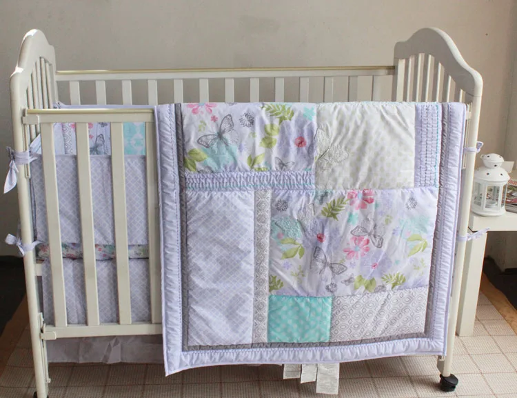 تعزيز! مطرزة الطفل الفراش 4 قطع حول سرير الطفل الفراش مجموعة الطباعة الملونة، وتشمل( bumper+duvet+bed cover+bed تنورة)