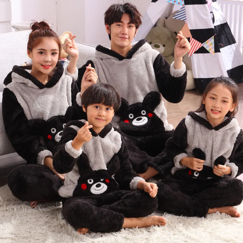 

Family Christmas Sweaters 2018 Winter for Mother Daughter Dresses Shirt Father Mum and Baby Clothes Pajamas Mommy and Me Clothes