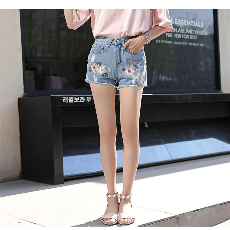 2019 Spring Harajuku Mid Waist Wind Female Blue Denim Women Shorts Worn Zipper Loose Burr Hole Jeans Shorts 2019 Spring Harajuku Mid Waist Wind Female Blue Denim Women Shorts Worn Zipper Loose Burr Hole Jeans Shorts