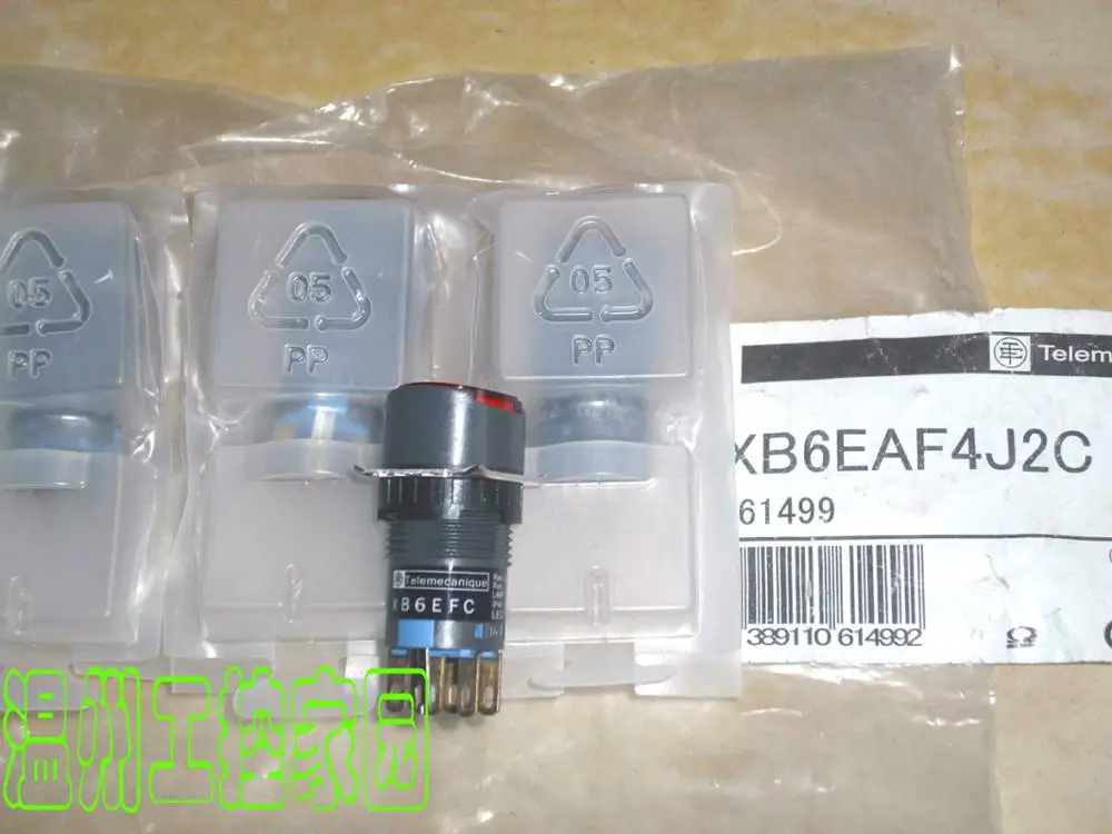 Оригинальные импортные XB6EAF4J2C подлинная XB6EFC круглый красный самостоятельная