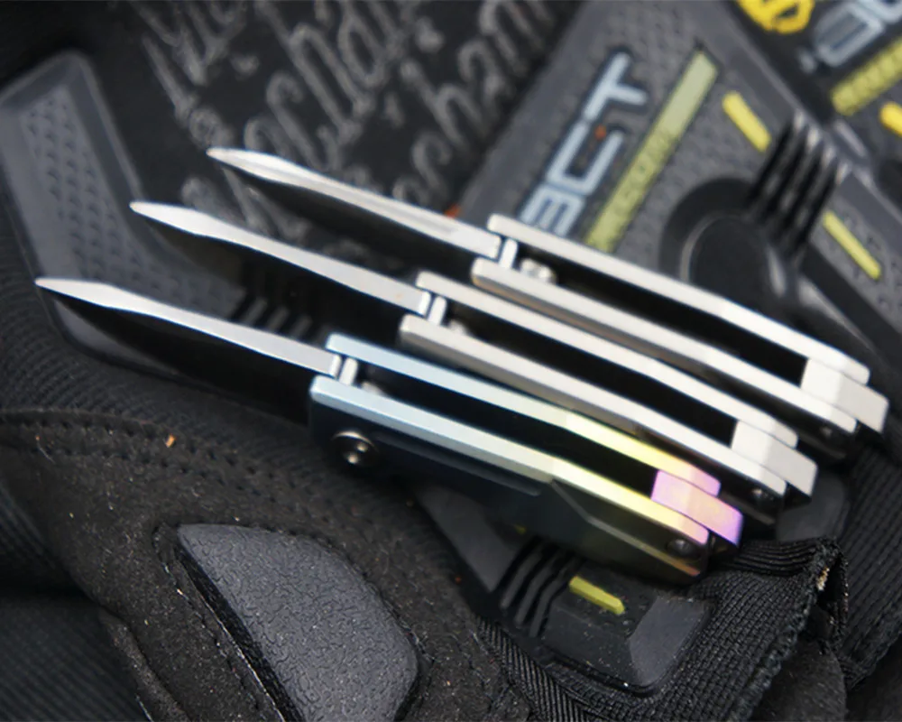 minifoldknife1 (1)