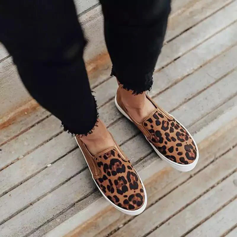 

Women Flat Platform Shoes Leopard Slip On Shallow Sneakers Casual Ladies Soft Vulcanized Female Loafers Autumn Fashion Plus Size