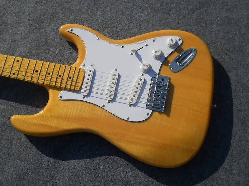 Yellow body electric guitar and 3 single pickup, White Pickguard, maple leaf Fruto board, provide customized, free delivery. Yellow body electric guitar and 3 single pickup, White Pickguard, maple leaf Fruto board, provide customized, free delivery.