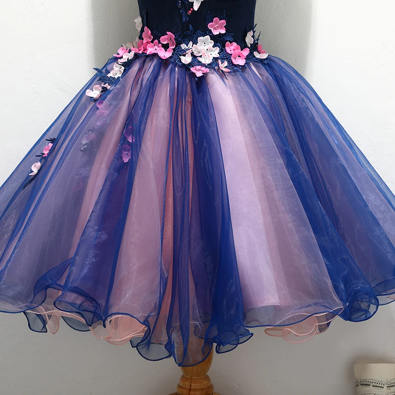 Prom Dress V-neck Classic Flower Appliques Noble Mini Ball Gown Sweet Quinceanera Dresses Party Prom Formal Dress quinceanera dresses