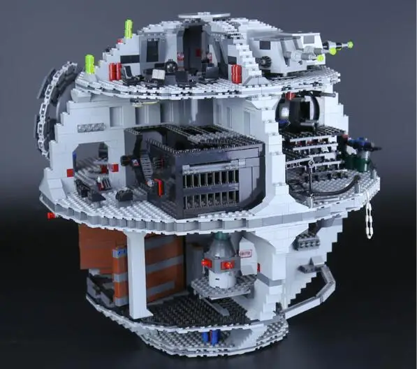 

FANKE Model Building Kits Blocks Hobbies Model Kit Toys for children Compatible Lego Lepin L05035 3803PCS Spaceship M