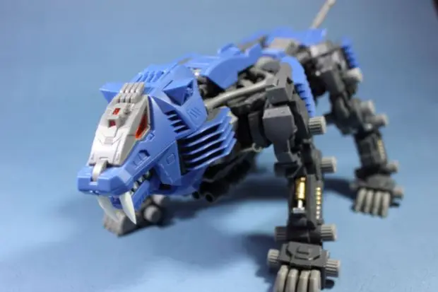 Черный рыцарь BT 1/72 HMM 001 Soss Machinery Beast Epee длинный зубчатый Лев