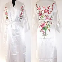 Белый китайский женский шелковый халат Новинка вышитые пижамы кимоно юката платье цветок Размеры S M L XL XXL XXXL W3S001