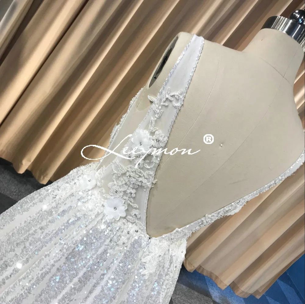 Leeymon2020 Custom Made Sexy Charming A-Line Applique Lace Wedding Dress Backless Bridal Dress Ivory