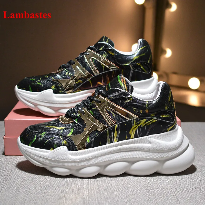 

Shoes Woman Nouveau Graffiti Height Increasing Women Sneakers Zapatos De Mujer Lace Up Flats Platform Sneakers Chaussures Femme