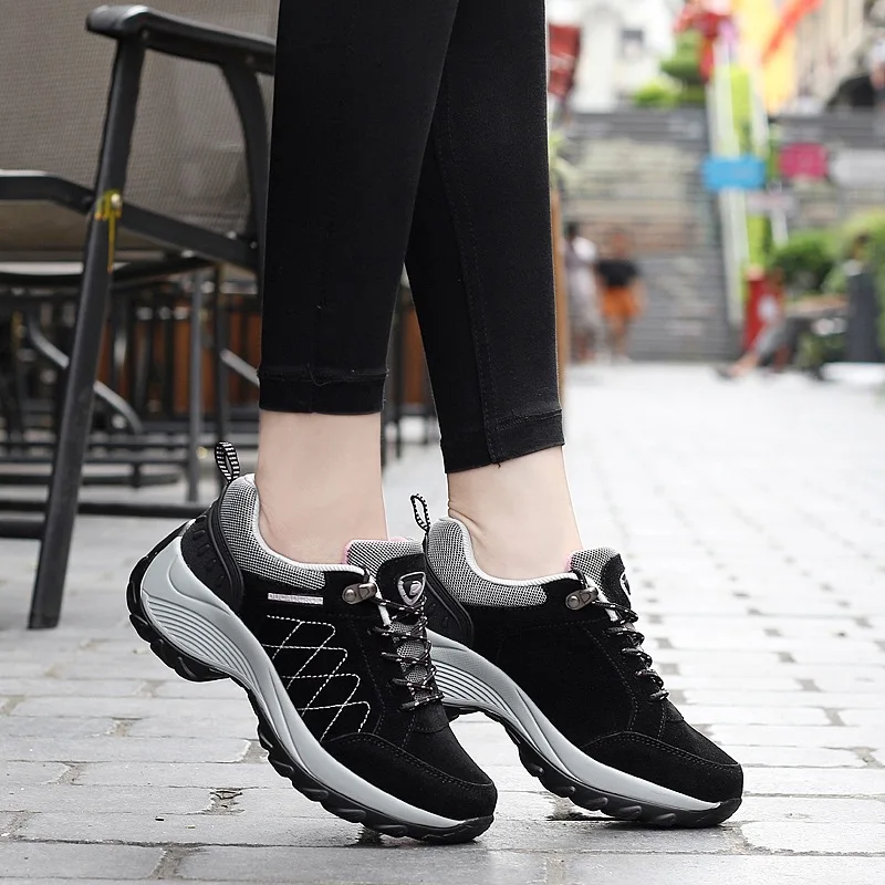2018 الخريف والشتاء المرأة للماء المشي أحذية nubuck الجلود منصة رياضة المرأة في الهواء الطلق الرحلات السفر الأحذية