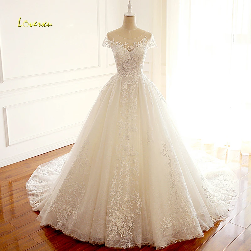 

Loverxu Gorgeous Appliques Cap Sleeve A Line Wedding Dress 2019 Charming Scoop Neck Lace Up Vintage Bride Gown Vestido De Noiva
