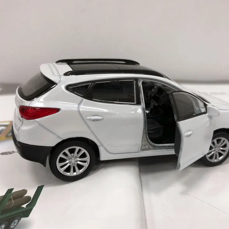 WELLY 1/36 масштабная модель автомобиля игрушки Корея hyundai Tucson ix35 SUV литая модель металлическая модель автомобиля для подарка/детей/коллекции