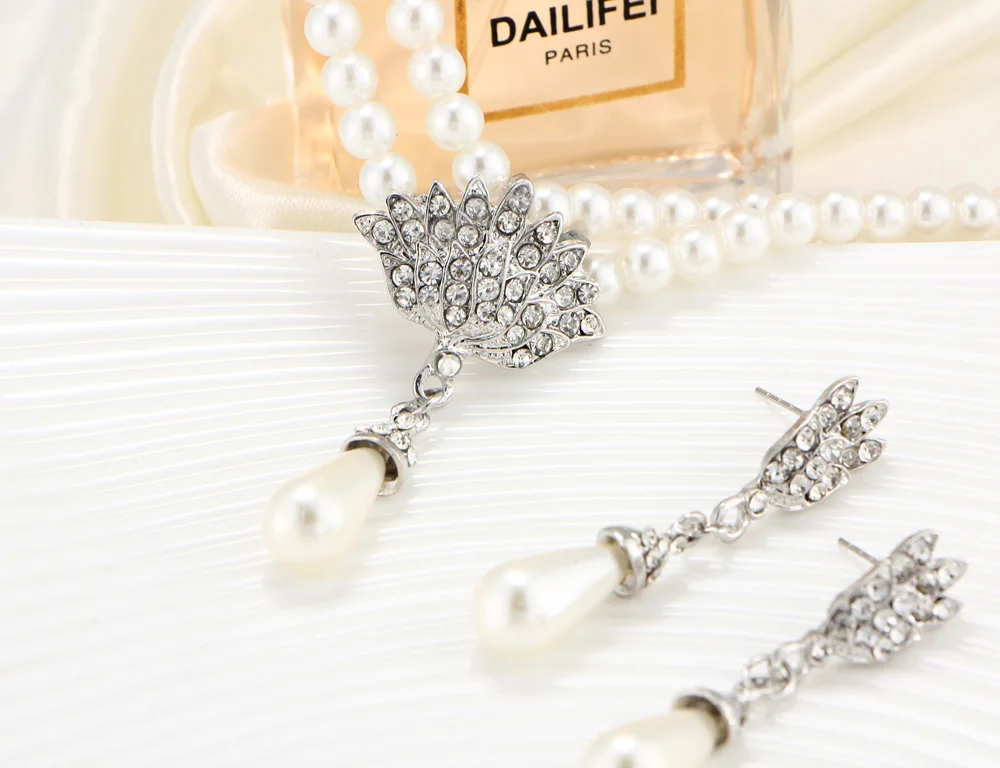 Европейские и американские ювелирные изделия невесты жемчужный кристалл с коротким ключицы шеи ожерелье набор серьги корейской версии темперамент