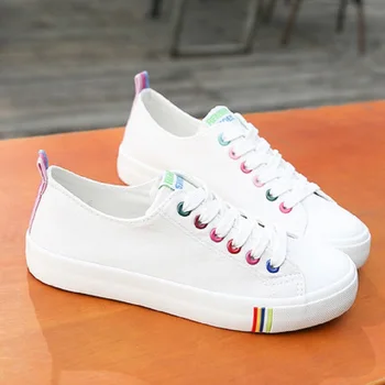 

Spring 2019 new wild female flat bottom with canvas breathable white shoes
