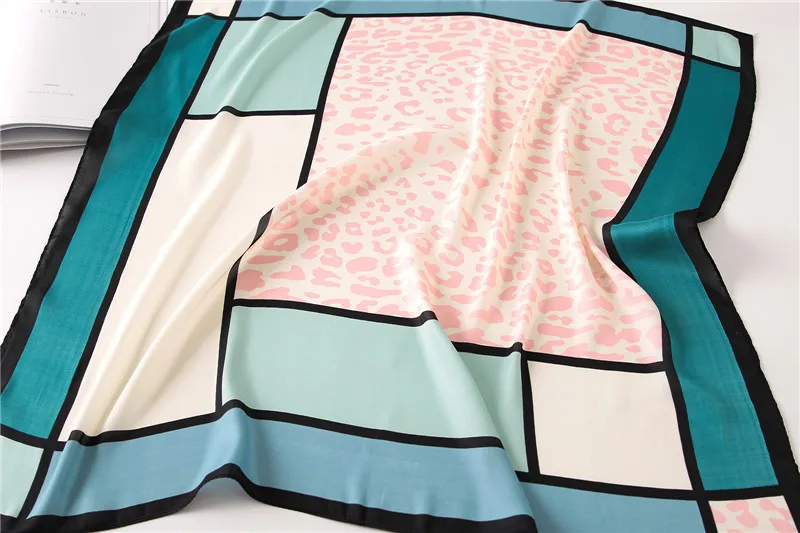 8397149400_2070773686