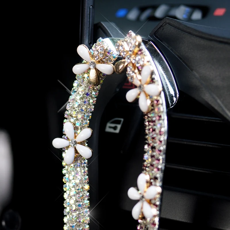 Crystal-Rhinestone-Car-Phone-Holder-Universal-Air-Vent-Mount-Clip-Cell-Phone-Holder-for-iPhone-360-Rotation-4