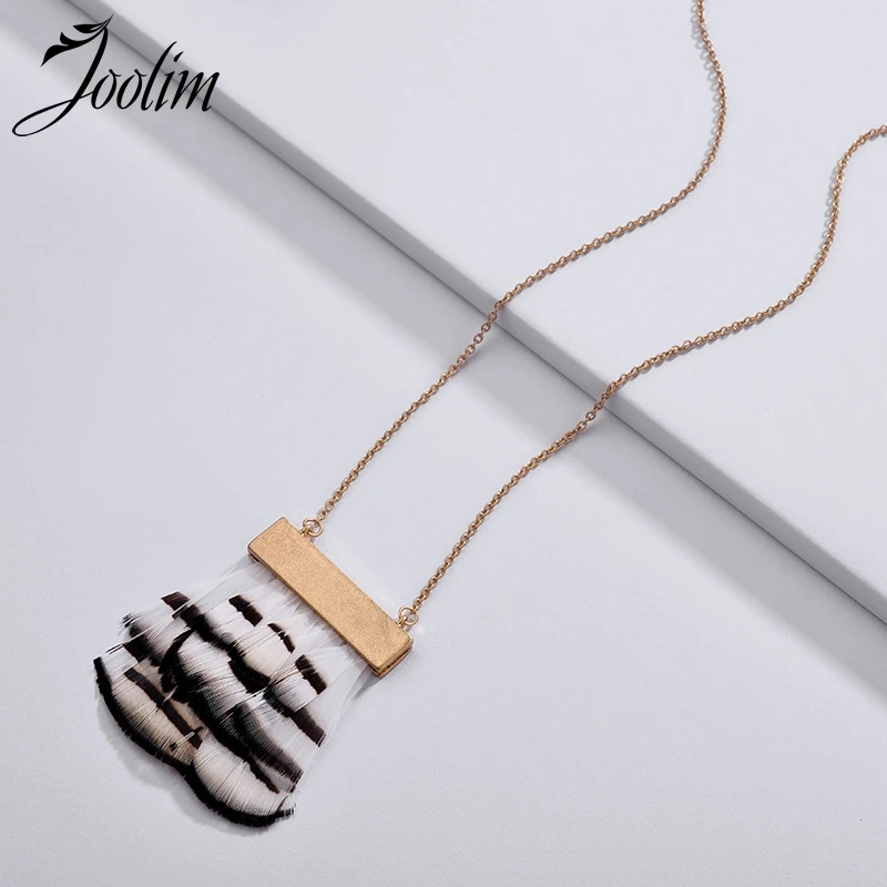 

Joolim Natural Feather Pendant Necklace European Necklace Stylish Necklace
