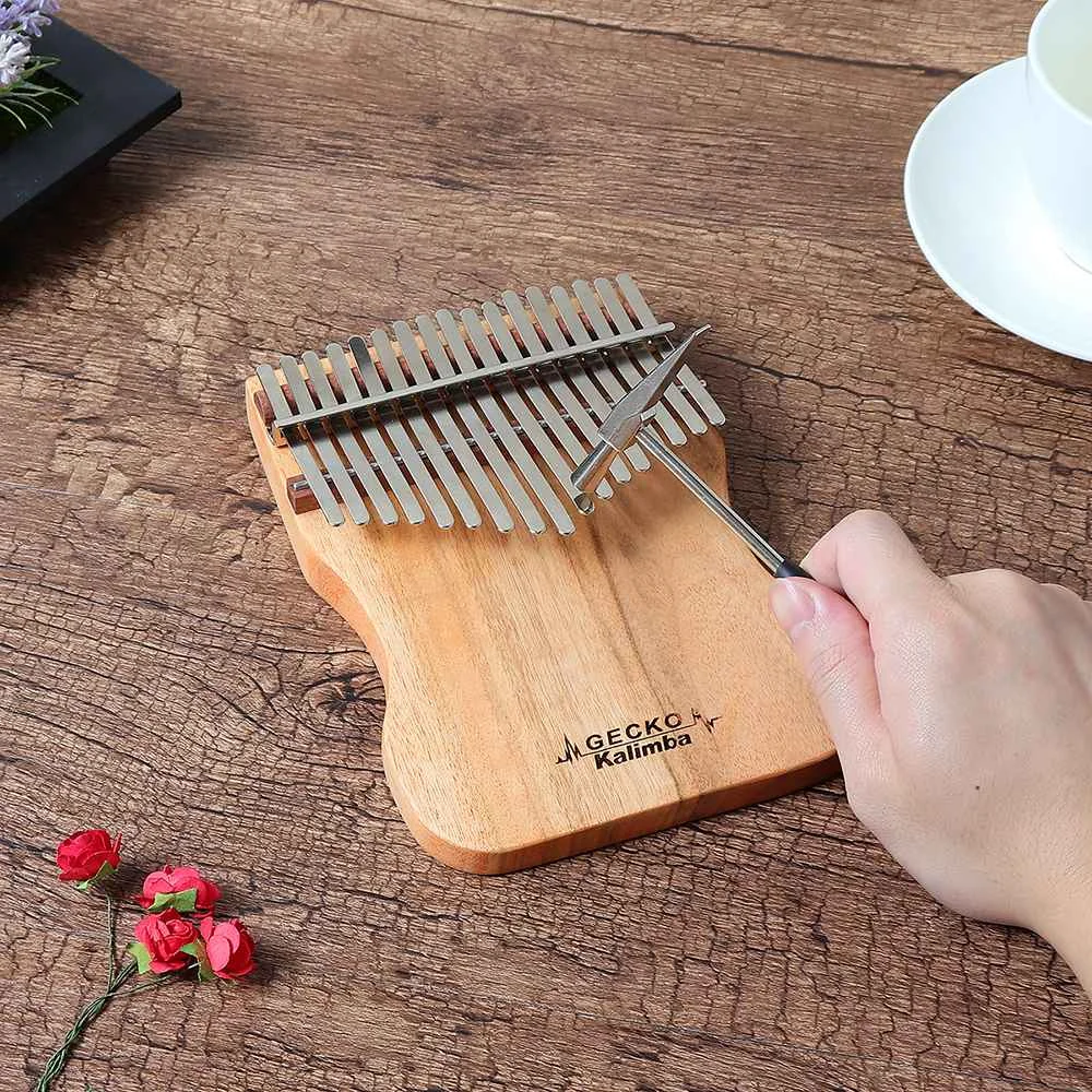 

IRIN K17CAP Full Veneer Gecko Kalimba 17 Keys Camphorwood Finger Piyano Supply Tuning Hammer Thumb Piano Keyboard Instruments