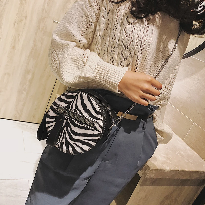 11 (23)