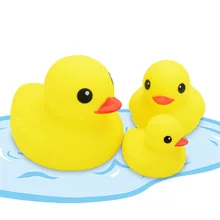 A Set of Children's Bath Toys Set Baby Toys Pinch Call Small Yellow Duck Children's Bath Toys Water Toys for Children A Set of Children's Bath Toys Set Baby Toys Pinch Call Small Yellow Duck Children's Bath Toys Water Toys for Children