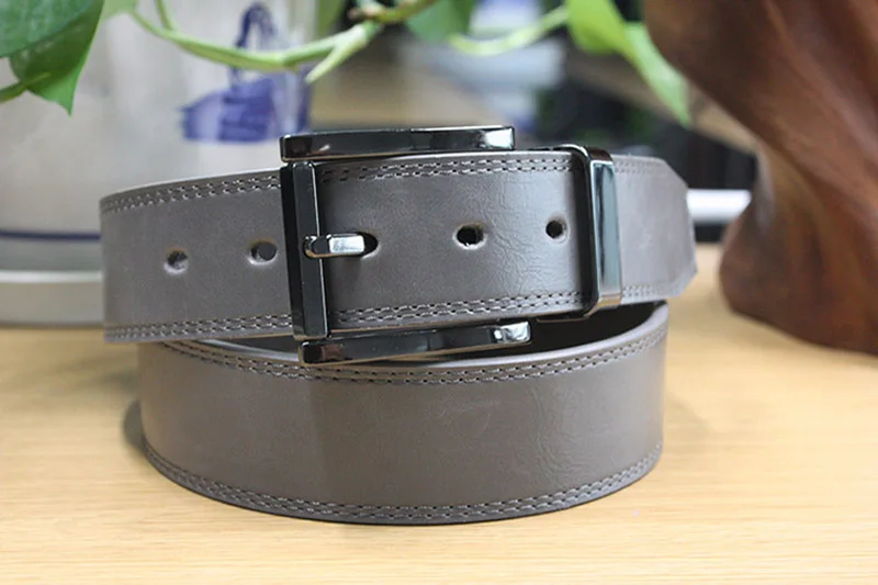 

2017 Newly striped leather belts mens belt pin buckle free shipping