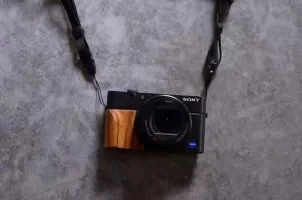 Деревянная рукоятка для замены камеры sony RX100 II III VI RX100VII RX100M3 RX100M4 RX100M5 RX100M6 RX100M7 с лентой - Цвет: Wooden lubricious