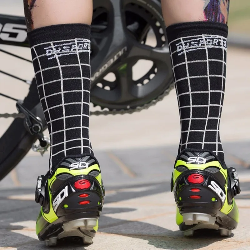 Спортивные велосипедные носки для мужчин и женщин, профессиональные дышащие спортивные велосипедные носки, высокое качество, защищают ноги, впитывают влагу, велосипедные носки - Цвет: HF0024301