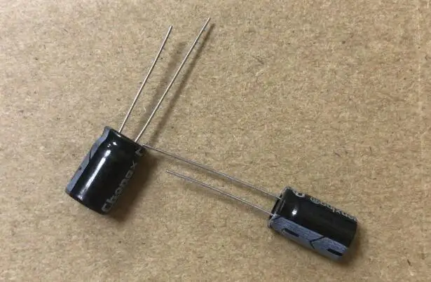 Конденсатор 35v 220uf