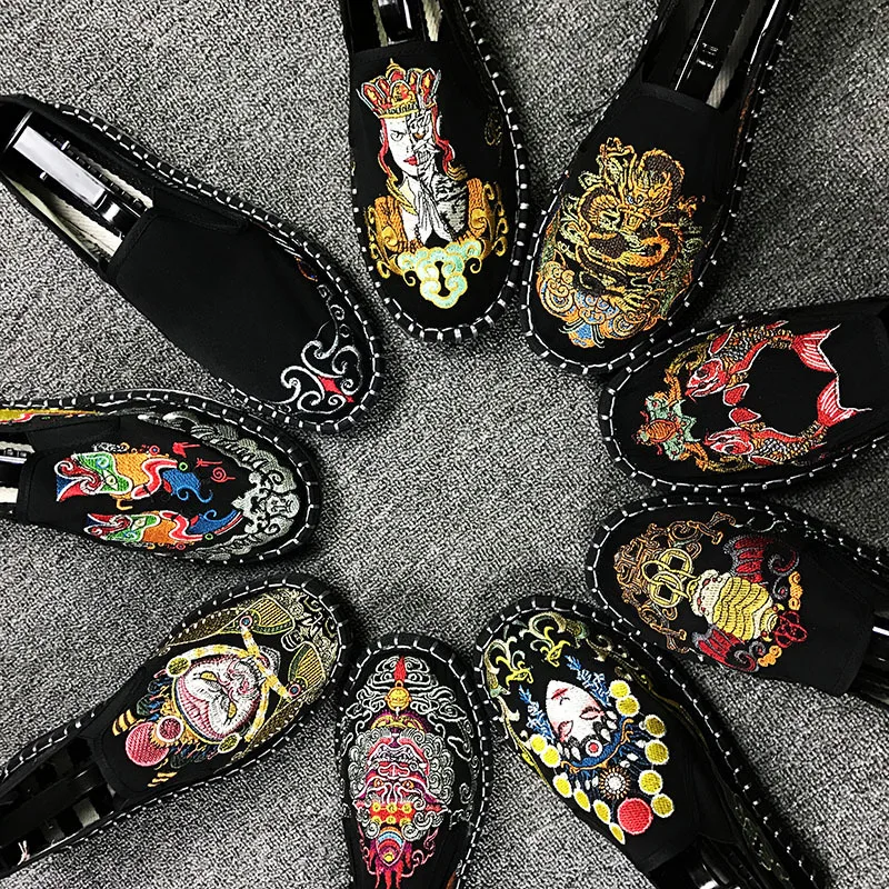 

Mexemina 2018 handmade cloth shoes, ghost facial make-up, embroidered flower men's shoes