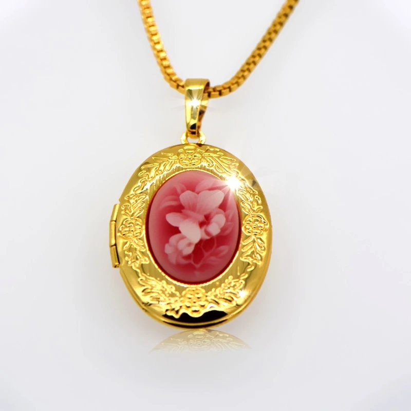 Unique fashion Vintage Oval Locket 