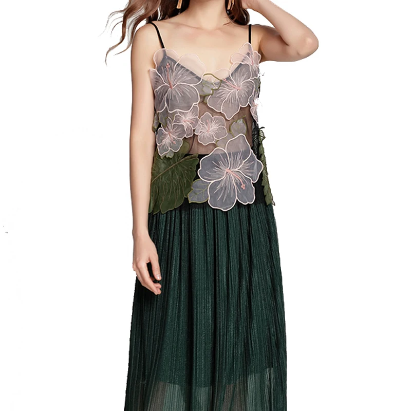 

2018 Spring & Summer Fashion tops Three-Dimensional Floral Embroidery Women's Blouses