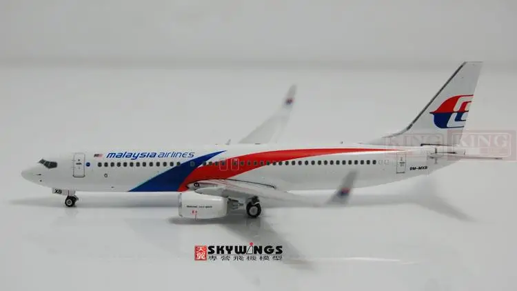 

Phoenix 10787 Malaysia Airlines 9M-MXB 1:400 commercial jetliners plane model hobby B737-800/w