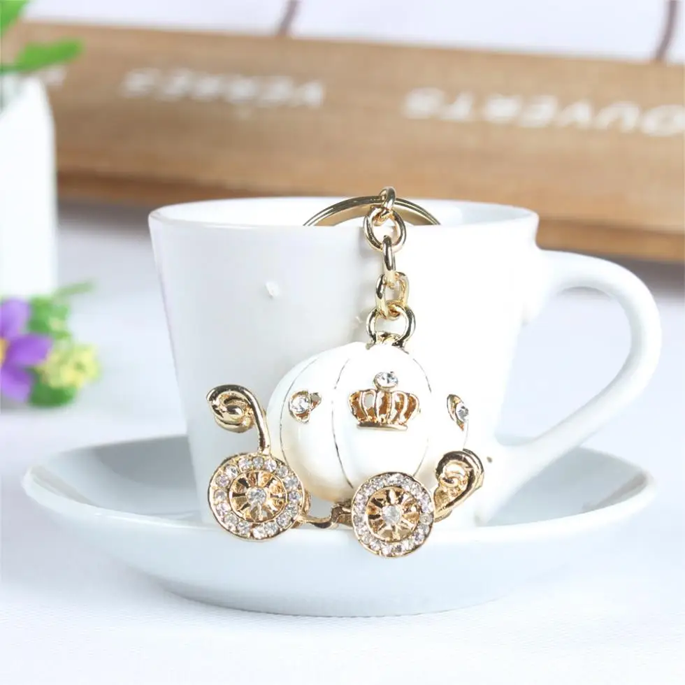 

Lovely White Pumpkin Carriage Cute Crystal Charm Purse Handbag Car Key Keyring Keychain Party Wedding Birthday Gift