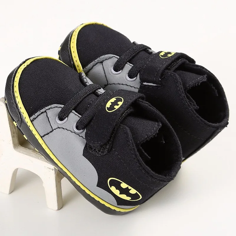 ROMIRUS/Модная детская обувь для мальчиков и девочек; парусиновая детская обувь с Бэтменом из мультфильма; повседневные кроссовки для малышей; От 0 до 1 года для первых шагов