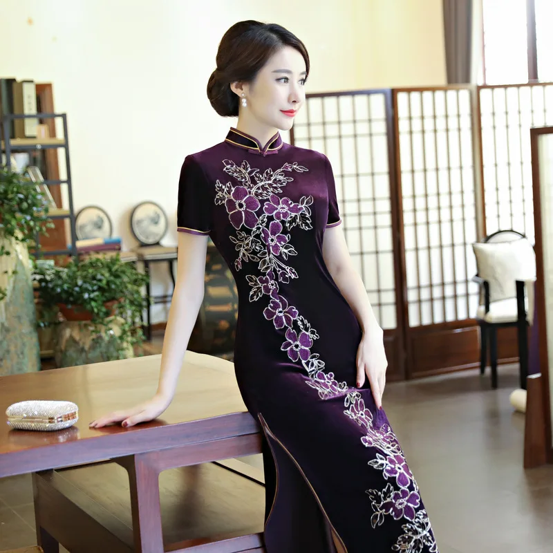 

Wholesale Velvet Cheongsam Embroidery Qipao Pattern Chinese Traditional Dress Stretch Cheongsams Velour Long Purple Gown Qi Pao